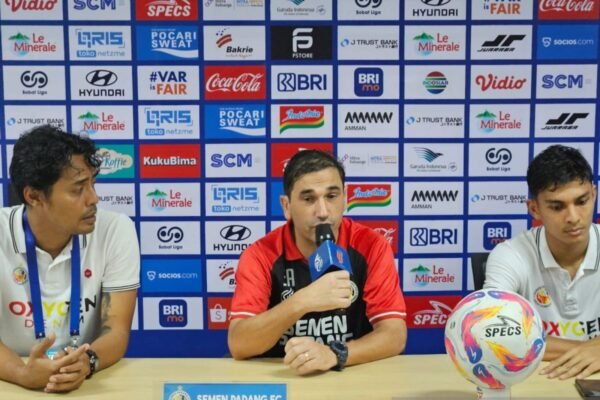 Pelatih Semen Padang Merasa Senang Usai Raih Kemenangan di Markas Persija