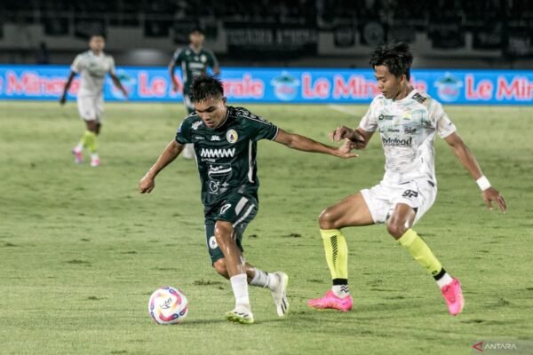 Persib Bandung Mengumumkan Perpisahan dengan Edo Febriansah